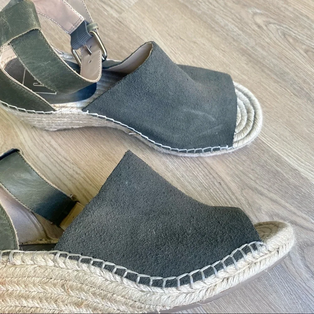 GAP Green Suede Wedge Sandals with Ankle Strap - Comfortable Summer Shoes - Picture 3 of 10